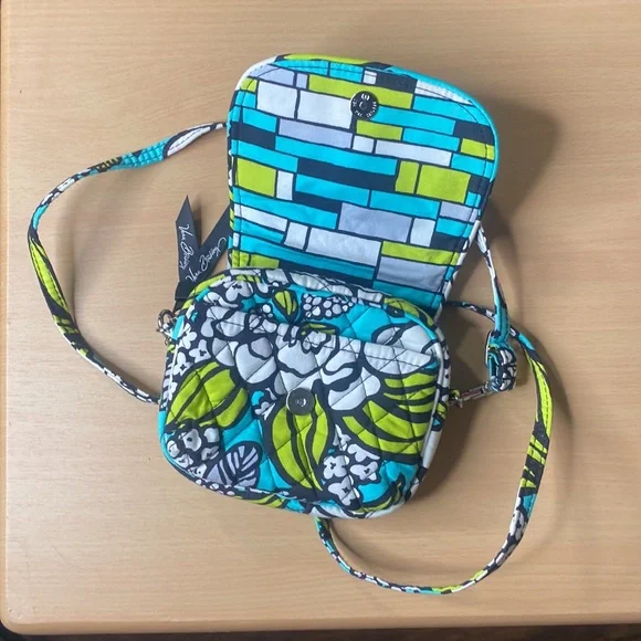 Vera Bradley crossbody small purse - Picture 3 of 12